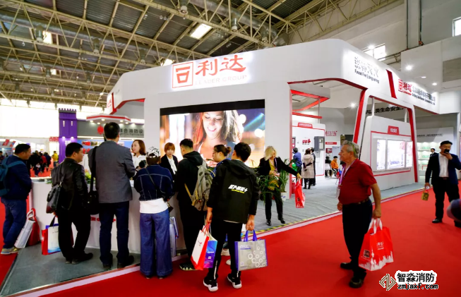 利達(dá)LD8000系列森林滅火電磁炮驚艷亮相2019北京國際消防展-黑科技震撼全場
